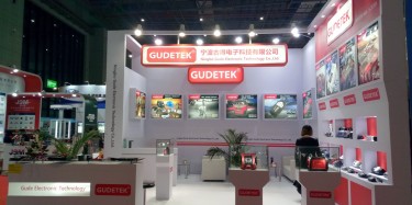 畢加展覽上海汽配展火力全開，現(xiàn)場(chǎng)精美展臺(tái)一波一波