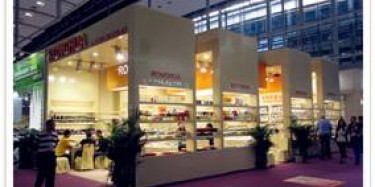 如何讓你的廣交會展臺裝修設(shè)計楚楚動人