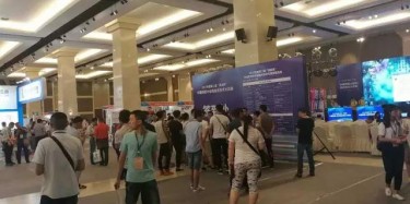 主人，快來帶我去寵物醫(yī)師大會(huì)啦~