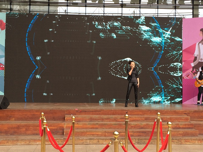 楊家坪商圈——商場廣場活動舞臺搭建