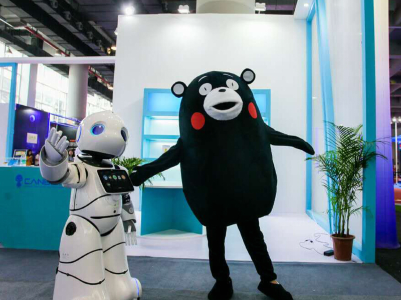 康力優(yōu)藍(lán)——機(jī)器人展展臺搭建